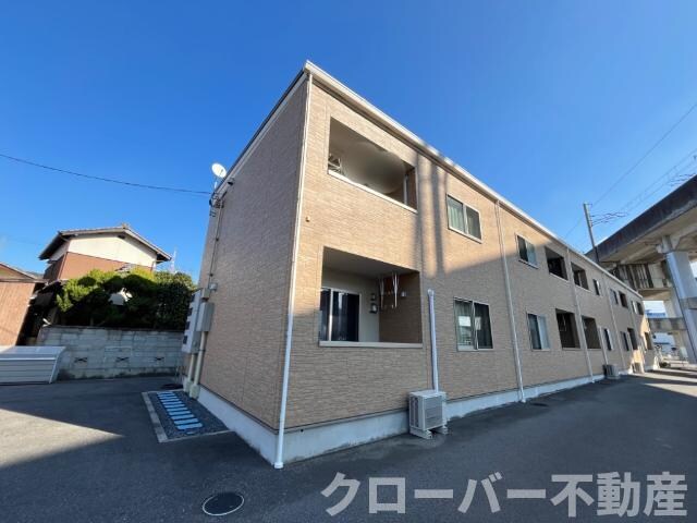 物件外観写真2　(外観写真（昼）)