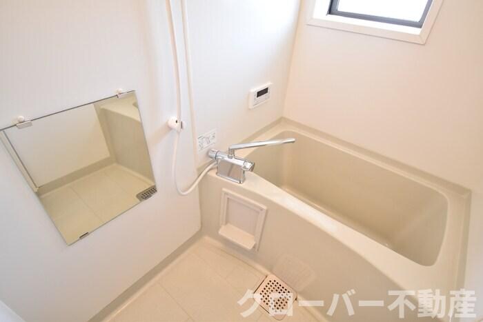 物件内観写真8　(浴室)