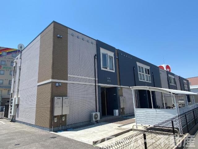 物件外観写真1　(外観写真（昼）)