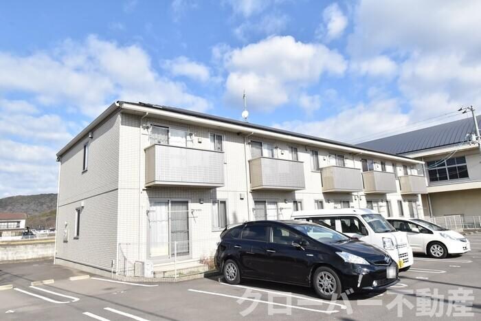 物件外観写真1　(建物外観)