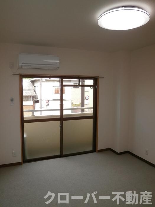 物件内観写真4　(室内)