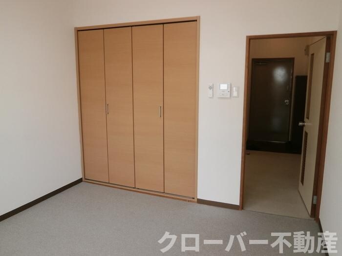 物件内観写真7　(物入れ)