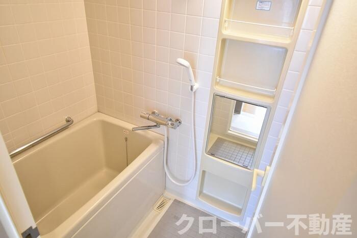 物件内観写真7　(浴室)