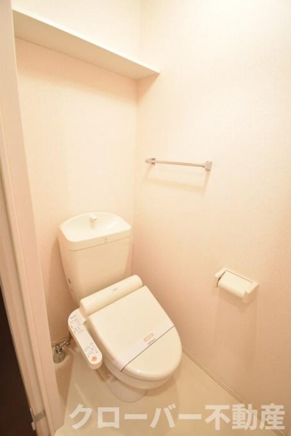 トイレ(温水洗浄暖房便座)