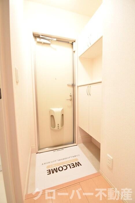 物件内観写真17　(玄関)