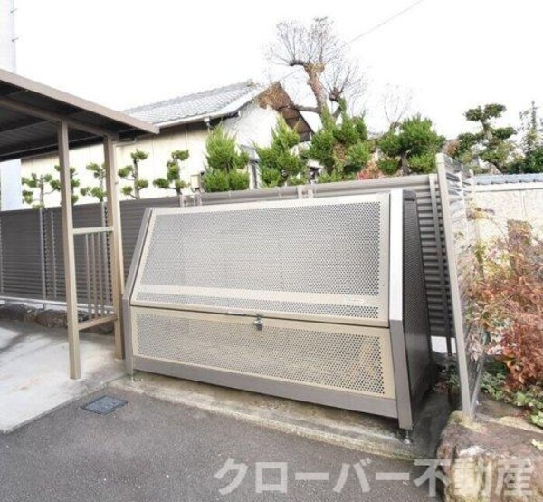 建物設備(ゴミ庫)