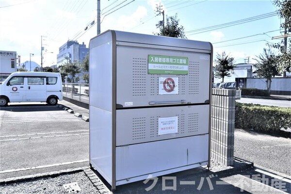建物設備(ゴミ置場)