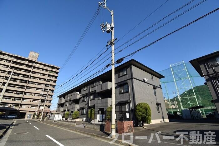 物件外観写真1　(外観)