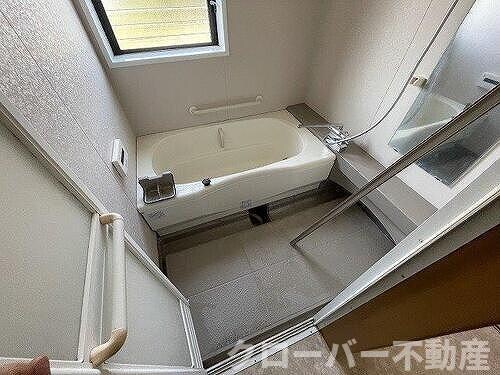 物件内観写真4　(原状回復工事前)