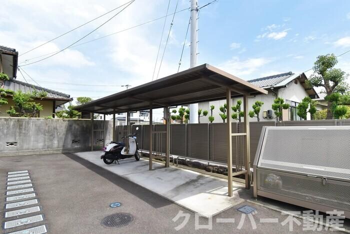 物件内観写真6　(駐輪場)