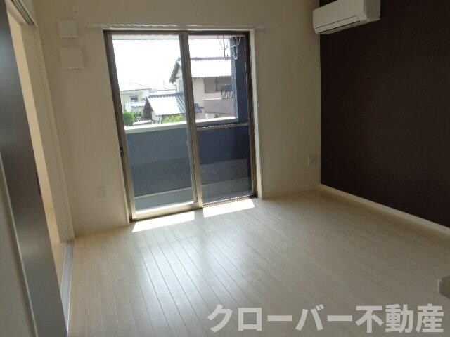 物件内観写真7　(リビング)