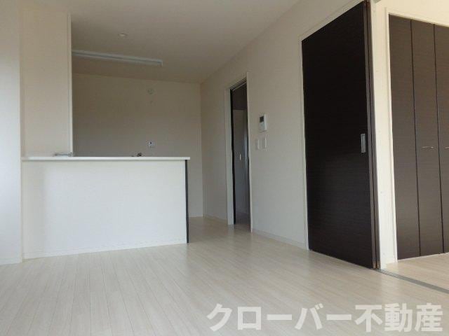 物件内観写真8　(リビング)