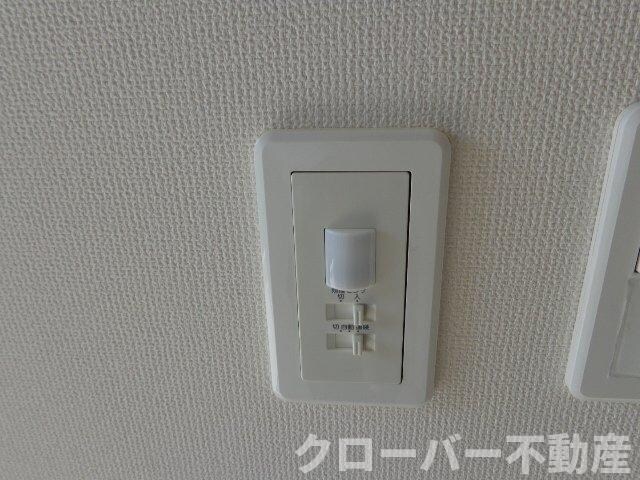物件内観写真19　(人感センサー)