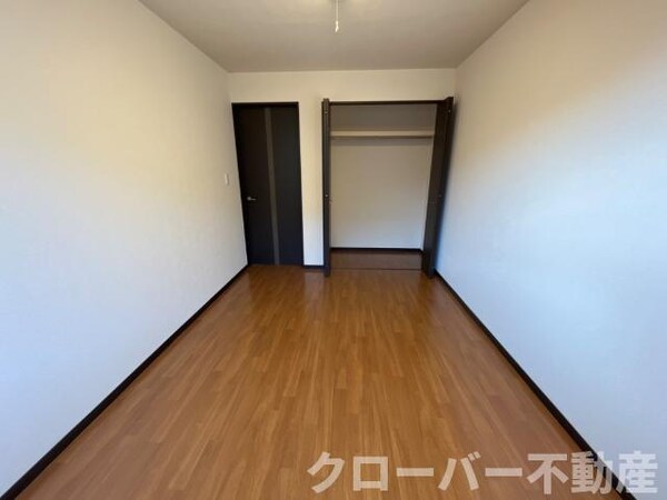 内装他(室内)