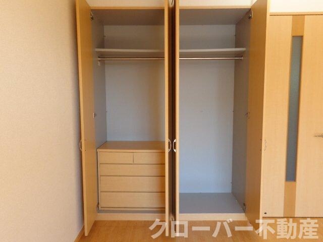 物件内観写真6　(クローゼット)