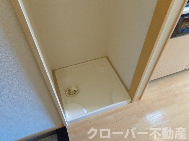 物件内観写真11　(洗濯機置場)