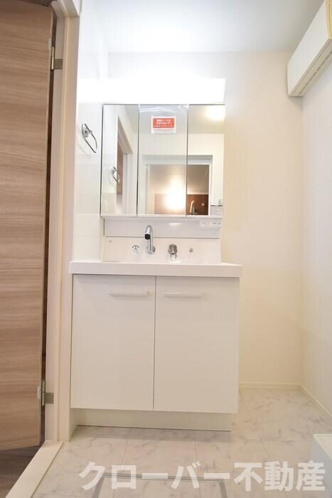物件内観写真10　(洗髪洗面化粧台)