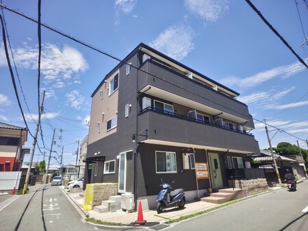 ウイズ交野外観写真
