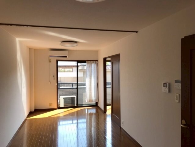 物件内観写真7　(陽当たり良し♪)