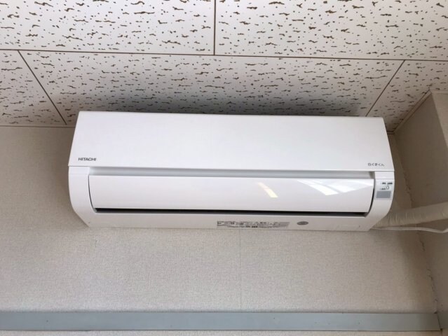 物件内観写真10　(入れたばかりの新しいエアコン♪)