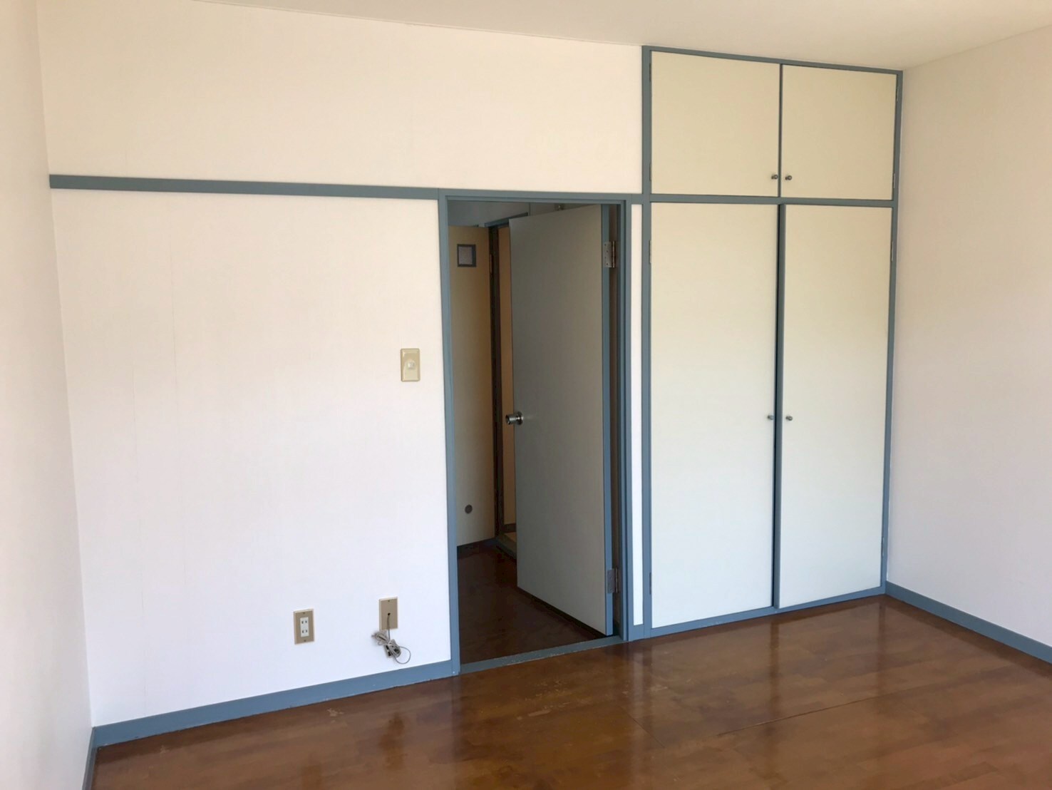 物件内観写真4　(広々８帖のお部屋♪)