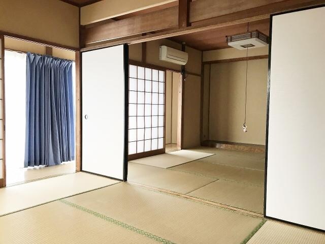 物件内観写真3　(落ち着いた雰囲気の和室付きです)
