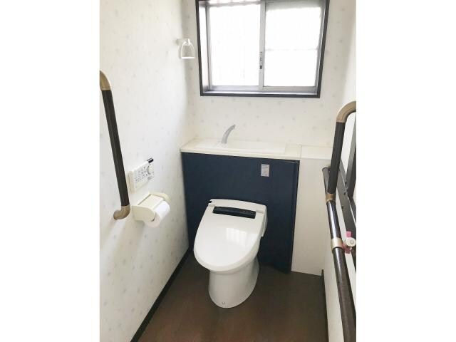 物件内観写真7　(トイレも気になるポイント)