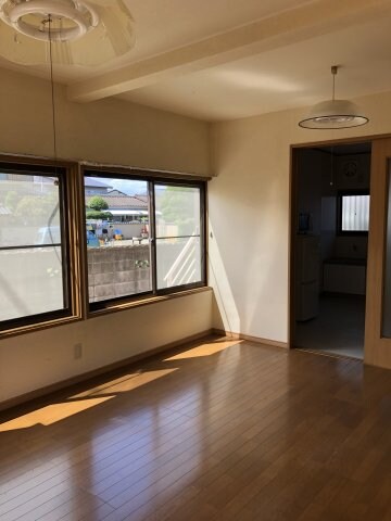 物件内観写真3　(ゆったりした洋室です)