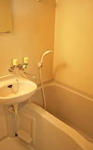 物件内観写真11　(別号室参考写真)