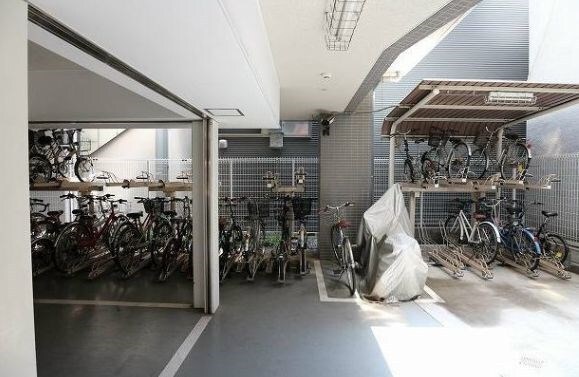 物件外観写真4　(駐輪場)