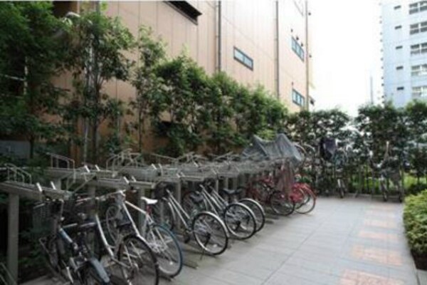 建物設備(駐輪場)