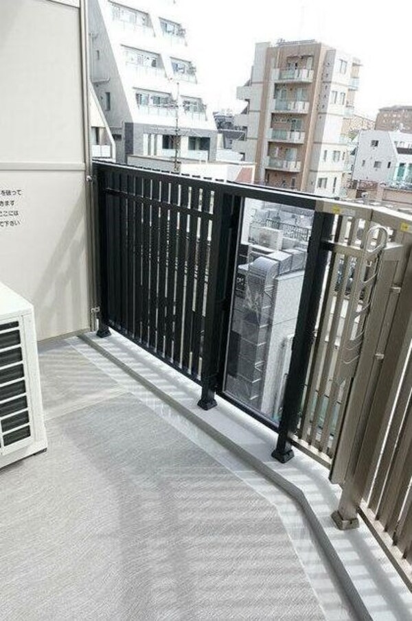 バルコニー(～外の空気を感じるベランダ～)