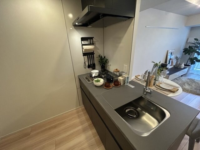 物件内観写真4　(モデルルーム写真)