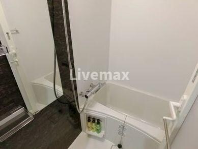 物件内観写真9　(別号室参照写真)