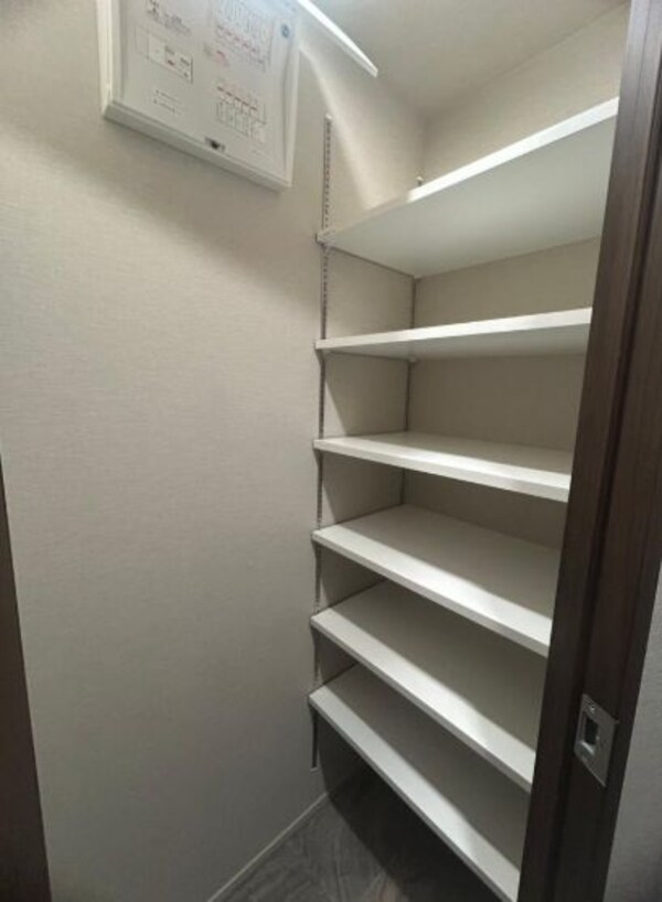 玄関(シューズインクローゼット)