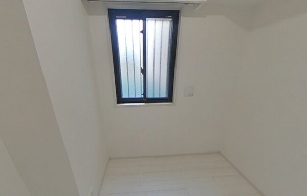 内装他(サービスルーム（S）)