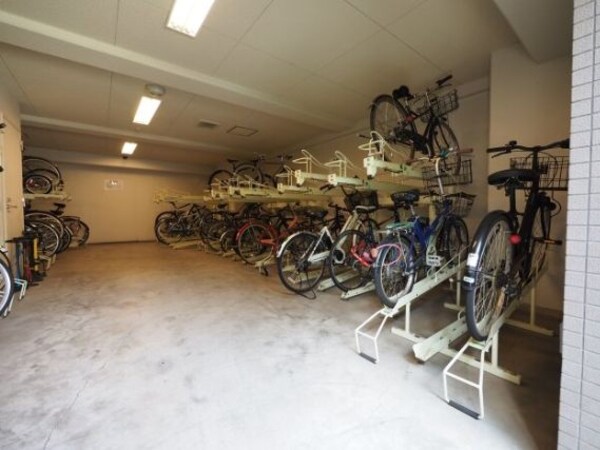 駐車場(駐輪場)