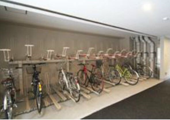 物件内観写真17　(駐輪場)