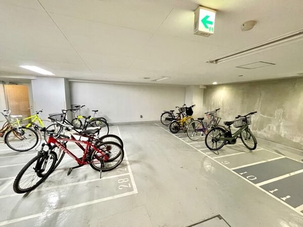 駐車場(駐輪場)