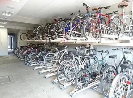 物件外観写真4　(駐輪場)