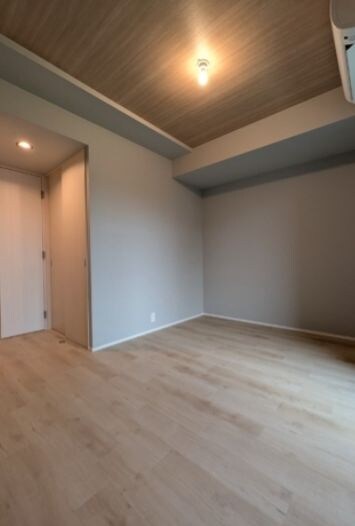 物件内観写真5　(別号室参考写真)