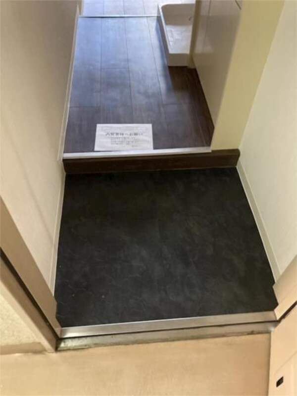 玄関(別号室参考写真)