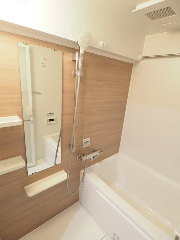 物件内観写真9　(別号室参照写真)