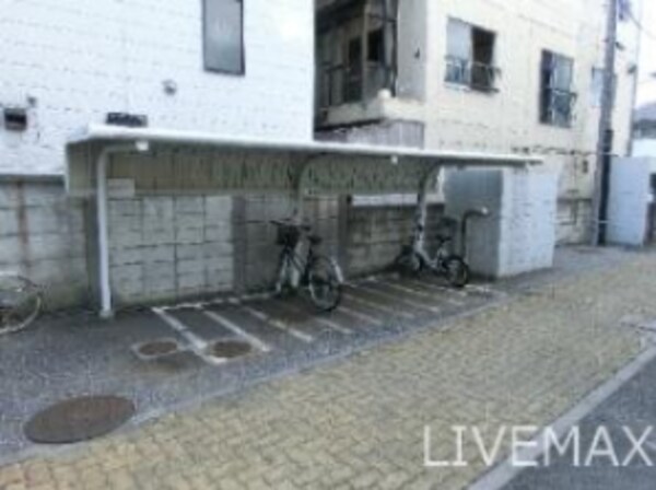 駐車場(駐輪場)