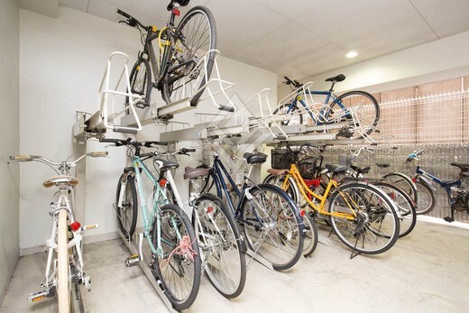 物件内観写真15　(駐輪場)