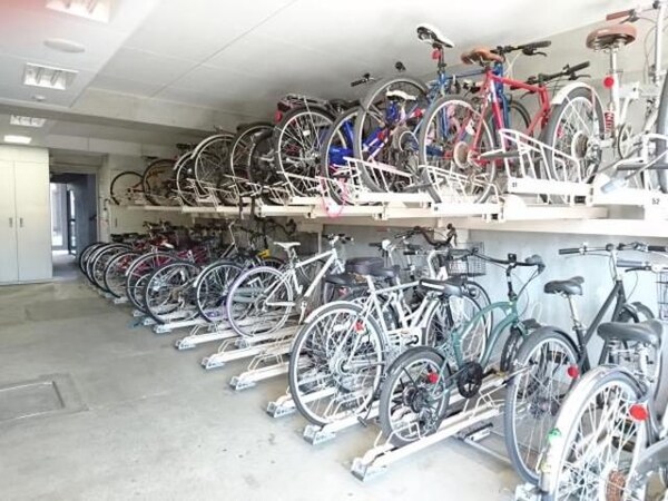 駐車場(駐輪場)
