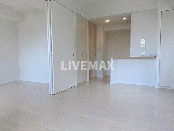 物件内観写真5　(※別号室参照写真)