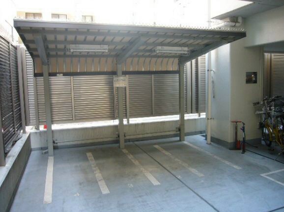 物件内観写真15　(駐輪場)