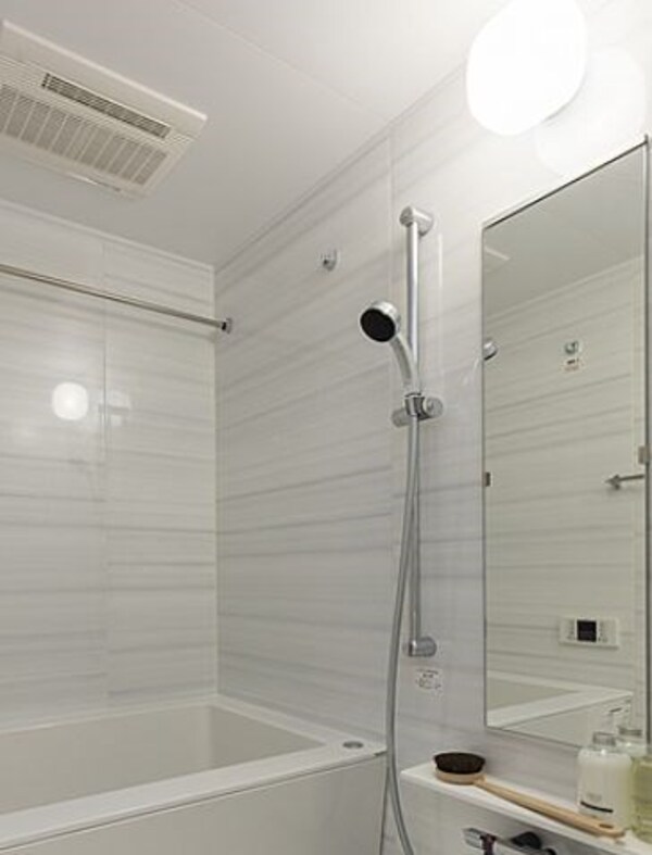 浴室(家具は付属しません)