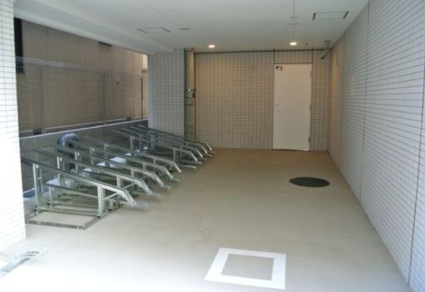建物設備(駐輪場)